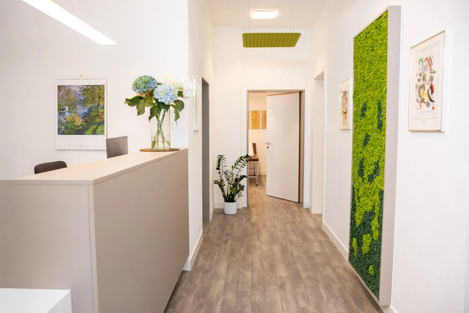 Empfangsbereich unserer Praxis